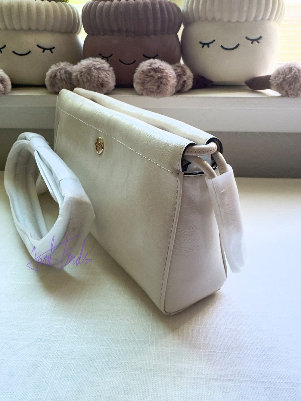 NWT 🤍 Michael Kors Matilda Small Cinched Crossbody Bag - Picture 3 of 10